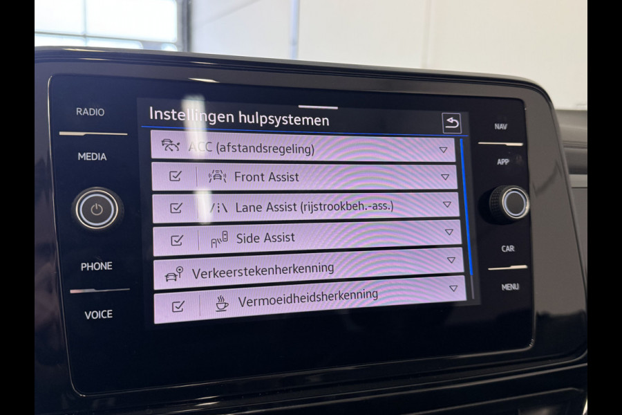 Volkswagen T-Roc Cabrio 1.5 TSI 150PK R-LINE SPORT LEDER/NAVI/CAMERA