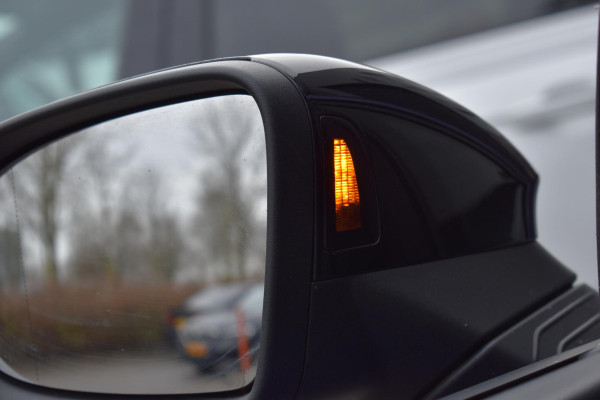 Volkswagen Golf 2.0 TSI R 4Motion Pano Lane ACC H&K Camera Drift