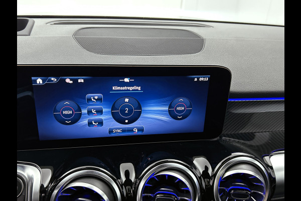 Mercedes-Benz Glb 180 Business Solution AMG | AMG Line Plus pakket | Trekhaak | GUARD 360 ° Vehicle protection Plus | Panoramaschuifdak | Nightpakket | smartphone integratie | 360° camera | 20 inch AMG velgen | Head-up display |