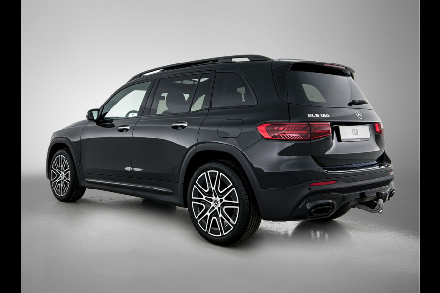 Mercedes-Benz Glb 180 Business Solution AMG | AMG Line Plus pakket | Trekhaak | GUARD 360 ° Vehicle protection Plus | Panoramaschuifdak | Nightpakket | smartphone integratie | 360° camera | 20 inch AMG velgen | Head-up display |