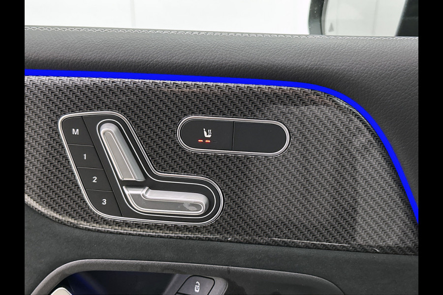 Mercedes-Benz Glb 180 Business Solution AMG | AMG Line Plus pakket | Trekhaak | GUARD 360 ° Vehicle protection Plus | Panoramaschuifdak | Nightpakket | smartphone integratie | 360° camera | 20 inch AMG velgen | Head-up display |