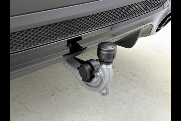 Mercedes-Benz Glb 180 Business Solution AMG | AMG Line Plus pakket | Trekhaak | GUARD 360 ° Vehicle protection Plus | Panoramaschuifdak | Nightpakket | smartphone integratie | 360° camera | 20 inch AMG velgen | Head-up display |