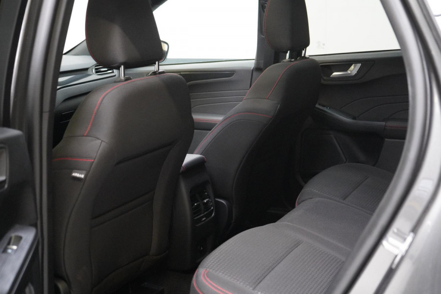 Ford Kuga 2.5 PHEV ST-Line | Panoramadak | Rode remklauwen | Apple Carplay | Winter Pack | Achteruitrijcamera