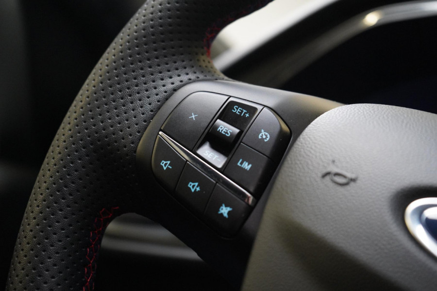 Ford Kuga 2.5 PHEV ST-Line | Panoramadak | Rode remklauwen | Apple Carplay | Winter Pack | Achteruitrijcamera