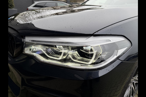 BMW 5 Serie Touring 520d xDrive High Executive M-Sport | Panoramadak | Camera | Elektrische Trekhaak | Elektrische Achterklep |
