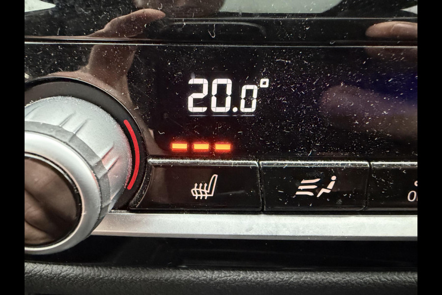 BMW 5 Serie Touring 520d xDrive High Executive M-Sport | Panoramadak | Camera | Elektrische Trekhaak | Elektrische Achterklep |