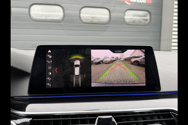 BMW 5 Serie Touring 520d xDrive High Executive M-Sport | Panoramadak | Camera | Elektrische Trekhaak | Elektrische Achterklep |