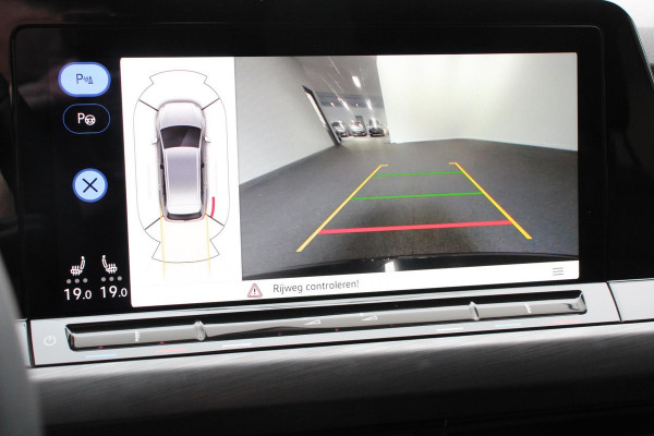 Volkswagen Golf Variant 1.5 eTSI 150pk DSG Style | Navigatie | Apple Carplay/Android Auto | Adaptive Cruise Control | Parkeersensoren | Camera | Stoel-en stuurverwarming | Blind Spot Assist | Ledverlichting voor