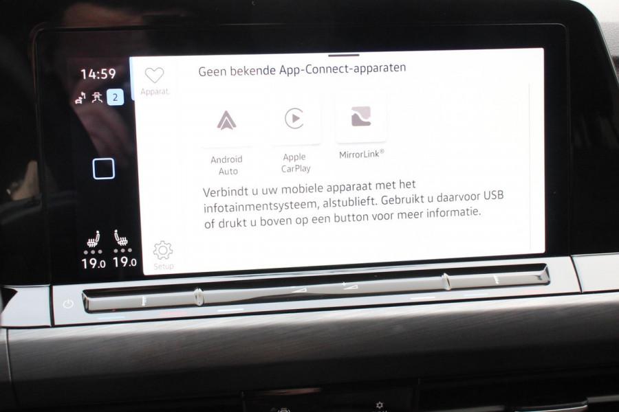 Volkswagen Golf Variant 1.5 eTSI 150pk DSG Style | Navigatie | Apple Carplay/Android Auto | Adaptive Cruise Control | Parkeersensoren | Camera | Stoel-en stuurverwarming | Blind Spot Assist | Ledverlichting voor