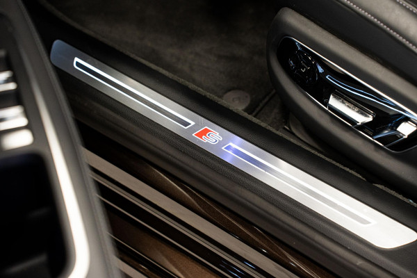 Audi A8 4.0 TFSI S8 Quattro *B&O Advanced / Stoelventilatie & massage / Memory / Panorama / Soft-Close / HUD*