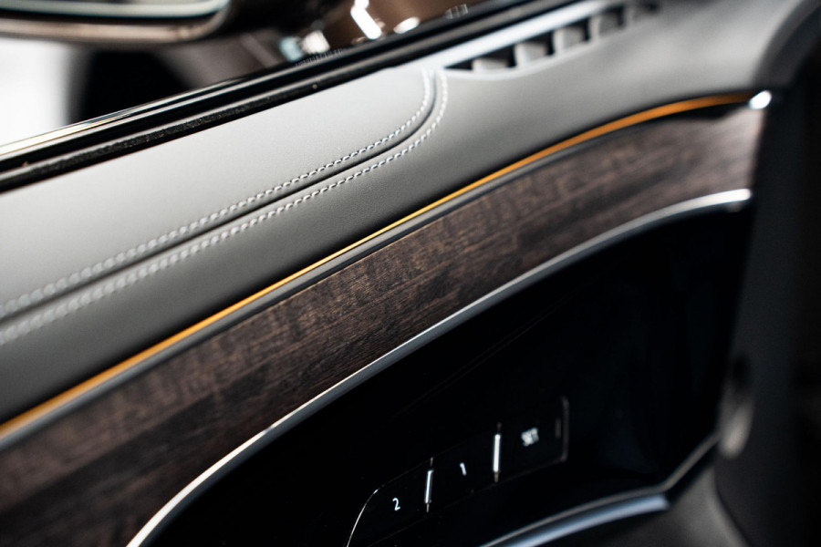 Audi A8 4.0 TFSI S8 Quattro *B&O Advanced / Stoelventilatie & massage / Memory / Panorama / Soft-Close / HUD*