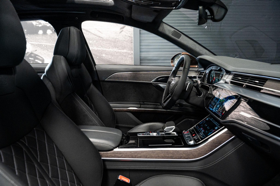 Audi A8 4.0 TFSI S8 Quattro *B&O Advanced / Stoelventilatie & massage / Memory / Panorama / Soft-Close / HUD*