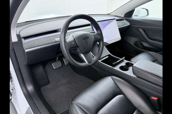 Tesla Model 3 RWD SR plus 325PK Lmv 18" AutoPilot FSD Leder Panoramadak Adaptive-Cruise Camera's Elektr.-Stuur+Stoelen+Spiegels+Geheugen+Easy- Navi LED Comfortstoelen ACC DAB Voorverwarmen interieur via App Keyless One-Pedal-Drive Origineel Nederlandse auto tot 11kw laden thuis!