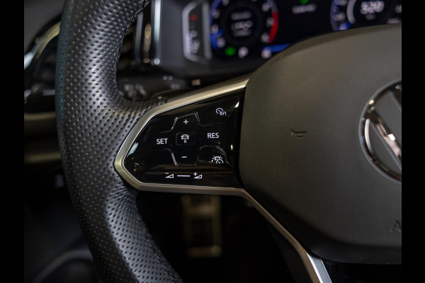 Volkswagen T-Roc Cabrio 1.5 TSI 3x R-Line / 150pk / Beats / Leder / Stoel en stuur verwarming /