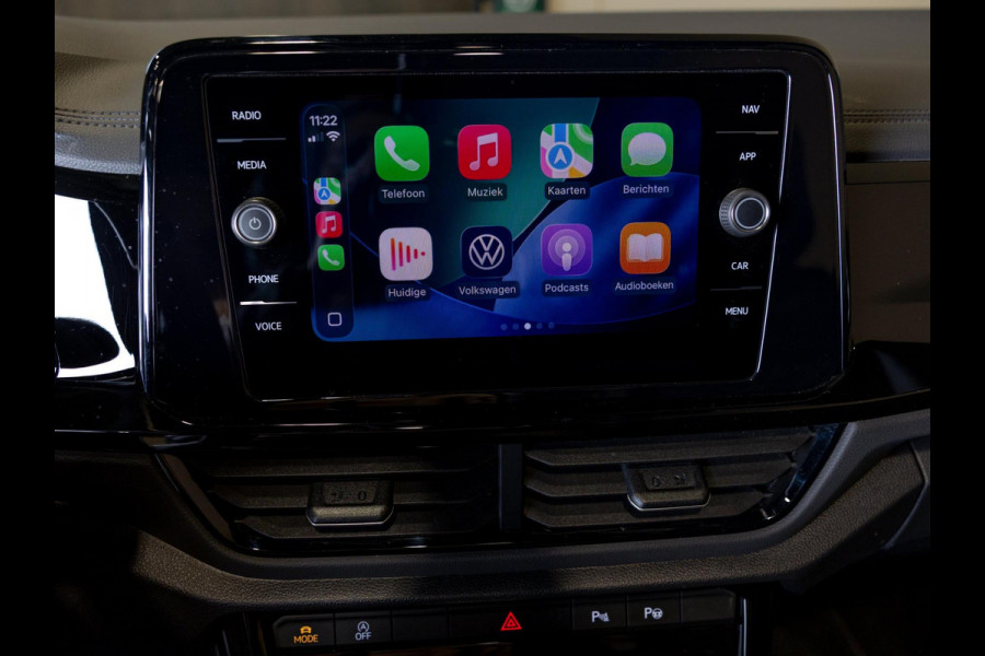 Volkswagen T-Roc Cabrio 1.5 TSI 3x R-Line / 150pk / Beats / Leder / Stoel en stuur verwarming /