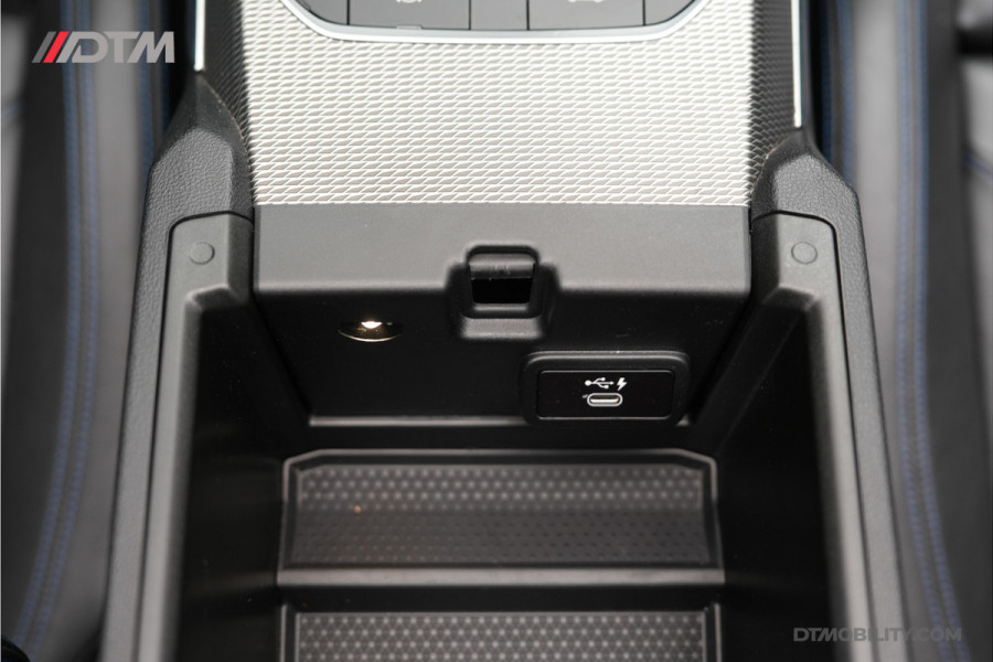 BMW 4 Serie Cabrio M440i xDrive High Executive | M-Sport | Ambient