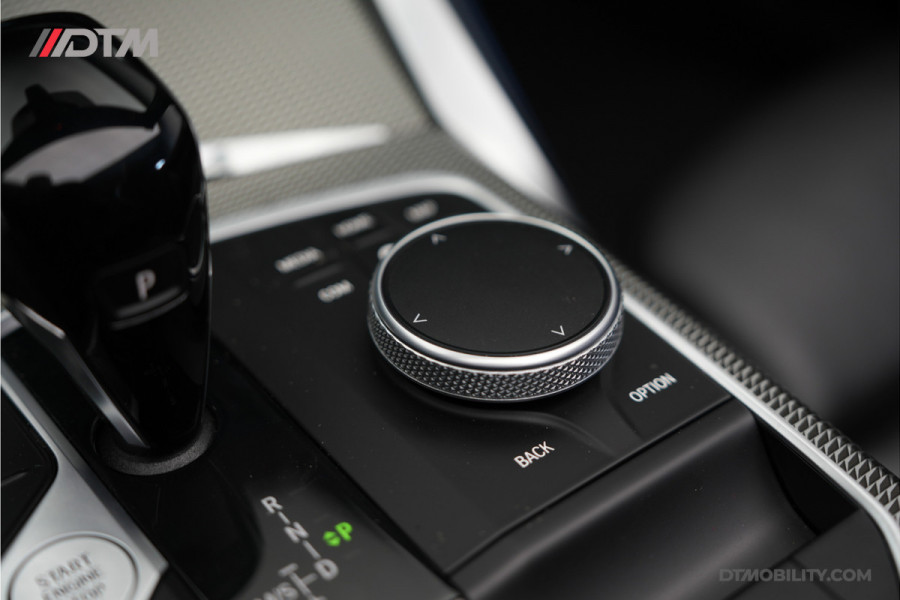 BMW 4 Serie Cabrio M440i xDrive High Executive | M-Sport | Ambient