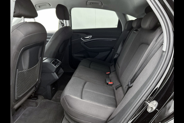 Audi e-tron Sportback 55 quattro Business edition 95 kWh(NL-auto, 90% SoH, Carplay, StoelV, Navi, Parkeersensoren, Etc)