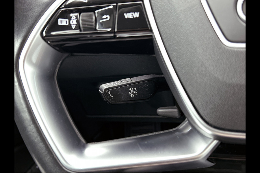 Audi e-tron Sportback 55 quattro Business edition 95 kWh(NL-auto, 90% SoH, Carplay, StoelV, Navi, Parkeersensoren, Etc)