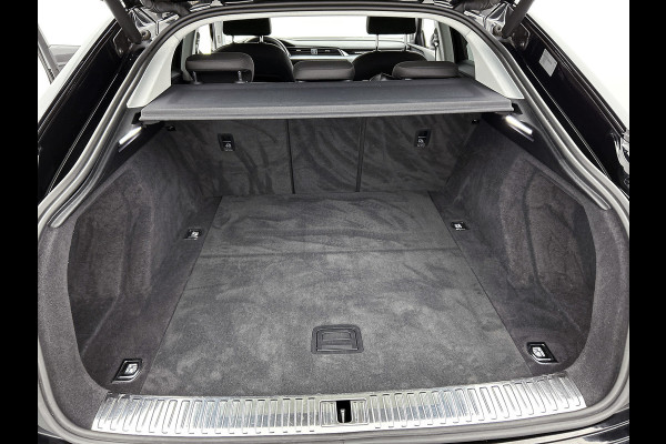 Audi e-tron Sportback 55 quattro Business edition 95 kWh(NL-auto, 90% SoH, Carplay, StoelV, Navi, Parkeersensoren, Etc)