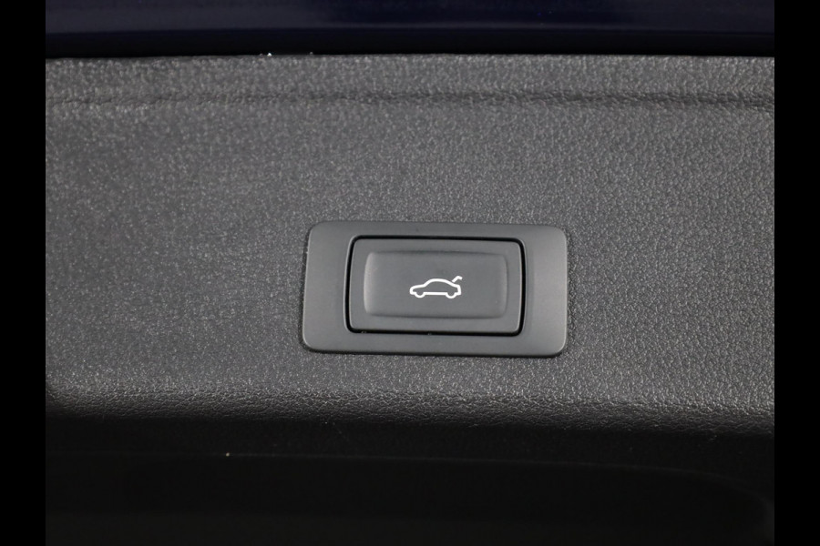 Audi A4 Avant 35 TFSI S edition Competition 150 pk S-tronic| Private lease vanaf €760,- pm | Verlengde garantie | Navigatie | Parkeersensoren | Autom. airco (3 zones) | Stoelverwarming | S-Line |