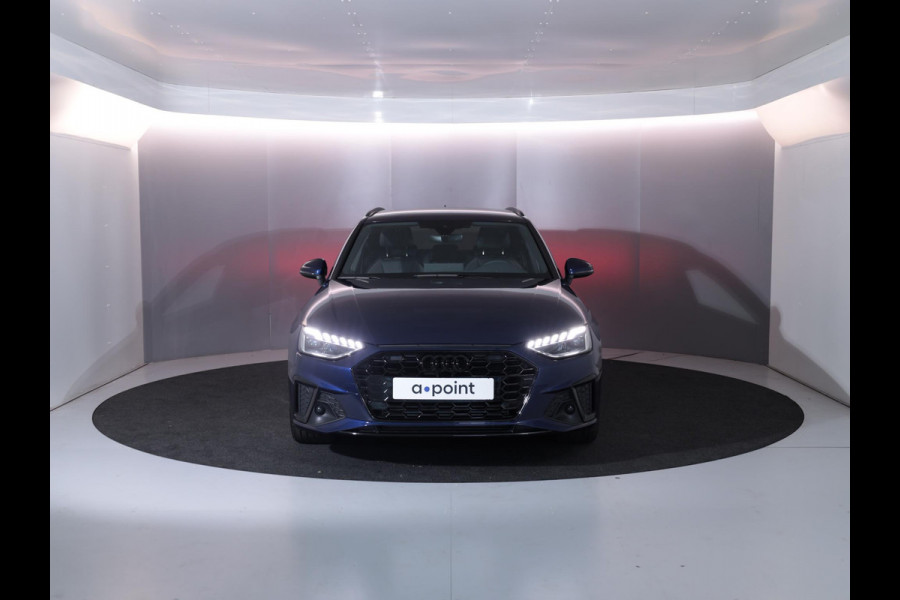 Audi A4 Avant 35 TFSI S edition Competition 150 pk S-tronic| Private lease vanaf €760,- pm | Verlengde garantie | Navigatie | Parkeersensoren | Autom. airco (3 zones) | Stoelverwarming | S-Line |