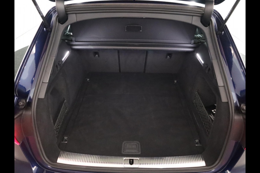 Audi A4 Avant 35 TFSI S edition Competition 150 pk S-tronic| Private lease vanaf €760,- pm | Verlengde garantie | Navigatie | Parkeersensoren | Autom. airco (3 zones) | Stoelverwarming | S-Line |