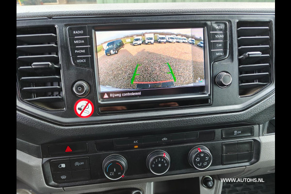 Volkswagen Crafter 35 2.0 TDI L3H3 EL Highline , euro 6 , 1e Eig. 3000 KG trekkracht , pracht bus , cruise camera , ex overheid.