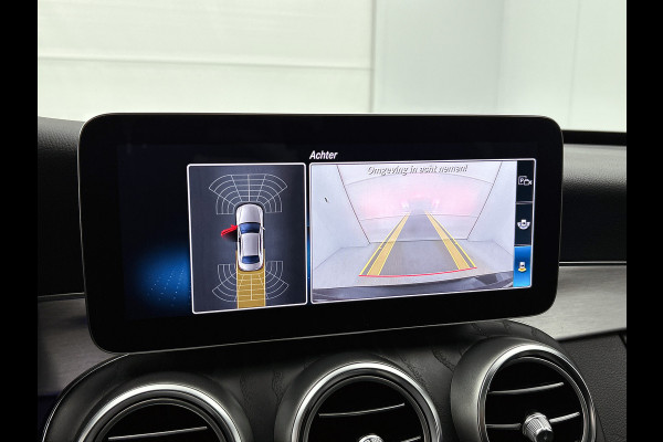 Mercedes-Benz C-Klasse 200 Business Solution AMG Lichtmetalen velgen | Navigatie | Trekhaak | Parking support met camera achter | Inclusief 24 maanden MB Certified garantie voor Europa.