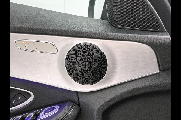 Mercedes-Benz C-Klasse 200 Business Solution AMG Lichtmetalen velgen | Navigatie | Trekhaak | Parking support met camera achter | Inclusief 24 maanden MB Certified garantie voor Europa.