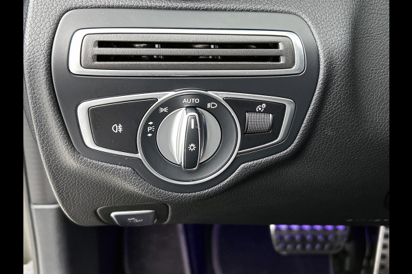 Mercedes-Benz C-Klasse 200 Business Solution AMG Lichtmetalen velgen | Navigatie | Trekhaak | Parking support met camera achter | Inclusief 24 maanden MB Certified garantie voor Europa.