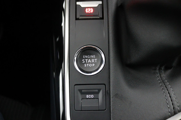 Peugeot 5008 1.2 FACELIFT*NAVI*CAM*HAAK*ECC*CARPLAY*7PERS