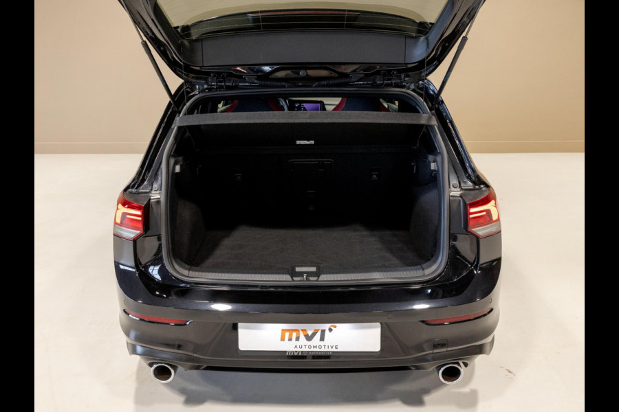 Volkswagen Golf 2.0 TSI GTI / 245pk / Achteruitrij camera / Dodehoek assistent / Stoel en stuurverwarming /