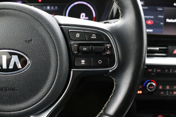 Kia e-Niro D.LINE*64 kWh*3FASE*CARPLAY*CAM*NAVI*ECC*LANE-ASS