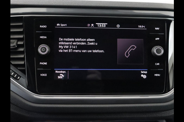 Volkswagen T-Roc 1.5 TSI Sport | Trekhaak | Camera | Carplay | Full LED | Adaptive cruise | Virtual Cockpit | Climate control | Navigatie | Bluetooth | Parkeerhulp