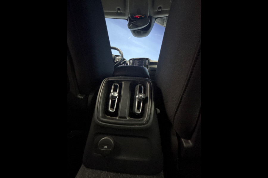Volvo XC40 1.5 T4 Recharge Inscription Camera,