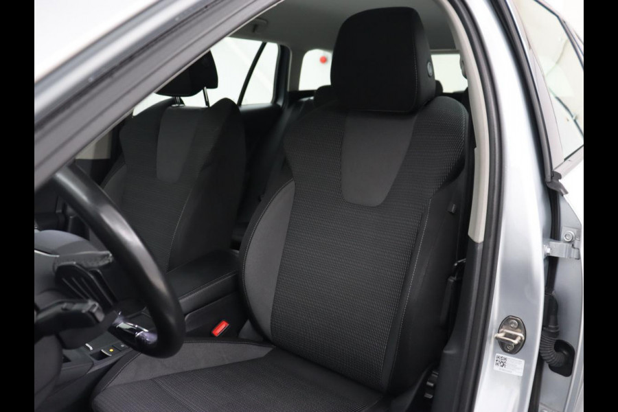 Škoda Octavia 1.0 e-TSI Ambition | Stoelverwarming | Trekhaak | Carplay | Navigatie | Full LED | Parkeerhulp | Cruise control | Climate control | Bluetooth