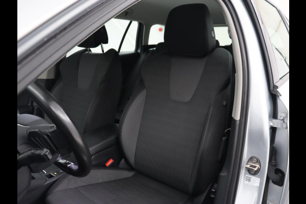 Škoda Octavia 1.0 e-TSI Ambition | Stoelverwarming | Trekhaak | Carplay | Navigatie | Full LED | Parkeerhulp | Cruise control | Climate control | Bluetooth