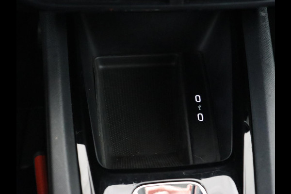 Škoda Octavia 1.0 e-TSI Ambition | Stoelverwarming | Trekhaak | Carplay | Navigatie | Full LED | Parkeerhulp | Cruise control | Climate control | Bluetooth