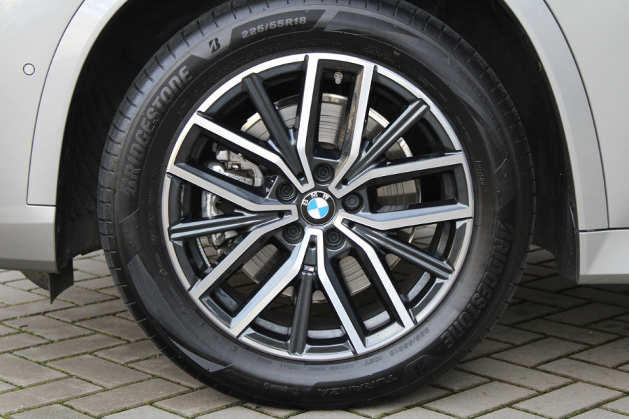 BMW X1 sDrive20i | BTW | M-SPORT | KEYLESS | HUD | 360 CAM | AMBIENCE LIGHT |
