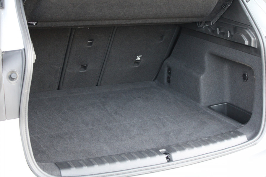 BMW X1 sDrive20i | BTW | M-SPORT | KEYLESS | HUD | 360 CAM | AMBIENCE LIGHT |