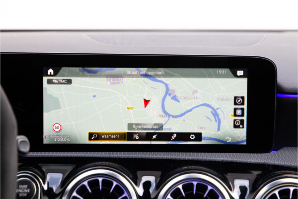 Mercedes-Benz A-Klasse AMG 35 4MATIC Premium, Performance Stoelen, Pano, Burmester, Memory