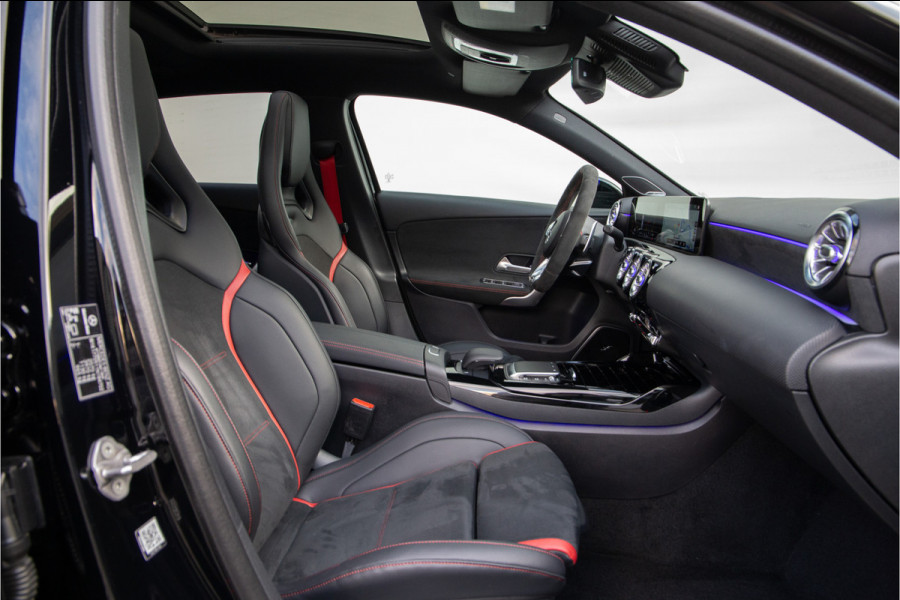Mercedes-Benz A-Klasse AMG 35 4MATIC Premium, Performance Stoelen, Pano, Burmester, Memory