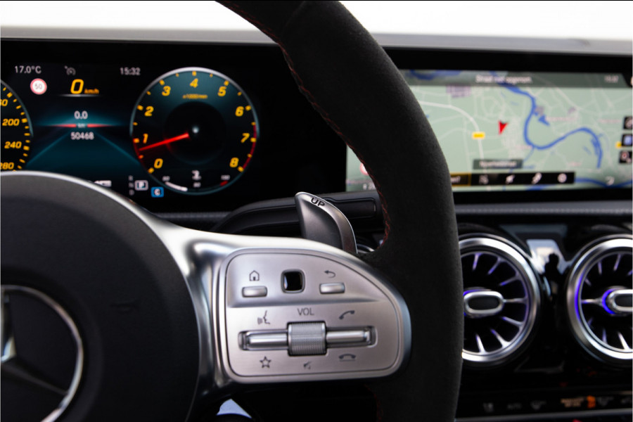 Mercedes-Benz A-Klasse AMG 35 4MATIC Premium, Performance Stoelen, Pano, Burmester, Memory