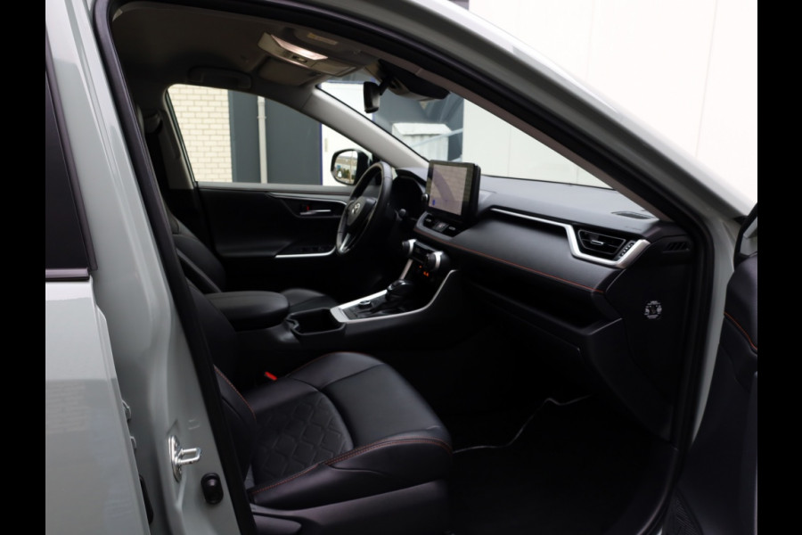 Toyota RAV4 2.5 Hybrid AWD Adventure | Treeplanken | Stoel/Stuurwielverwarm