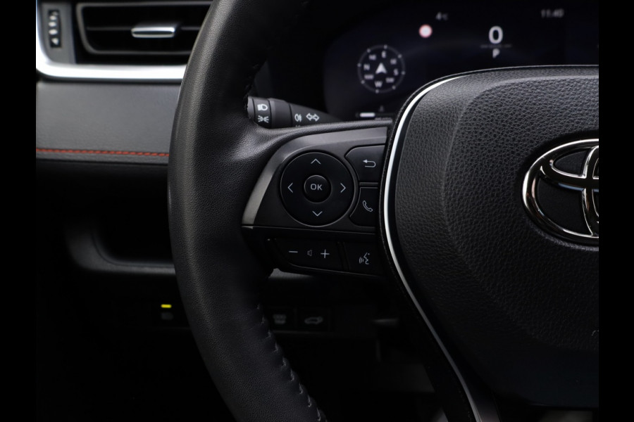 Toyota RAV4 2.5 Hybrid AWD Adventure | Treeplanken | Stoel/Stuurwielverwarm