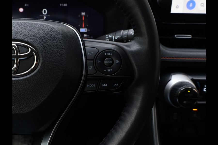 Toyota RAV4 2.5 Hybrid AWD Adventure | Treeplanken | Stoel/Stuurwielverwarm