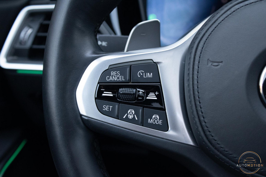 BMW 3-serie 330e PANO MEMORY M PAKKET CAMERA HUD