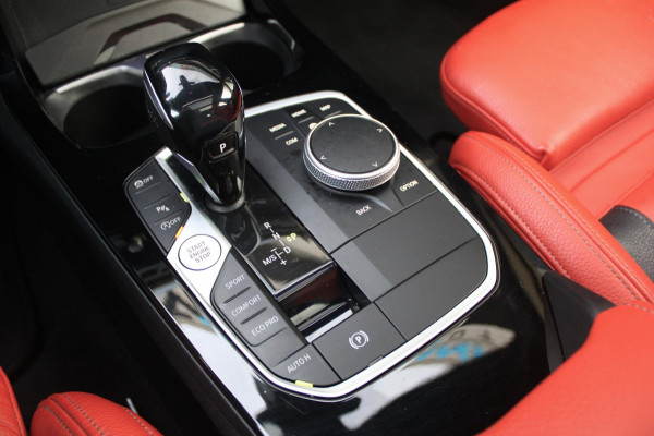 BMW 2 Serie Gran Coupé 218i M-Sport Shadow | Pano | Kuipstoelen | HIFI | Camera | Fabrieksgarantie