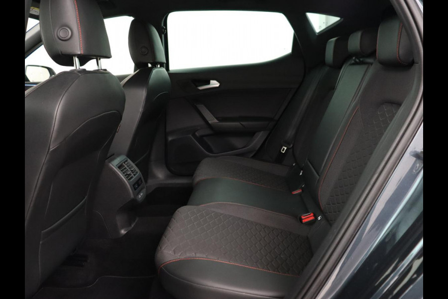 Seat Leon 1.4 TSI eHybrid PHEV FR | Trekhaak | Carplay | Adaptive cruise | Navigatie | Parkeerhulp | Full LED | Sportstoelen | PHEV | Plug In